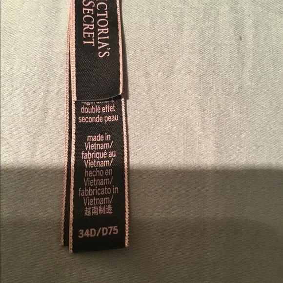 VICTORY SECRET SIZE 34D NEW ONLY $18.💗💕💕💕💗 - Picture 5 of 5